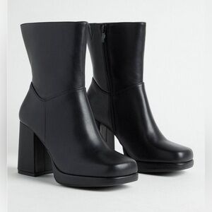 Platform Midshaft Bootie (WW)